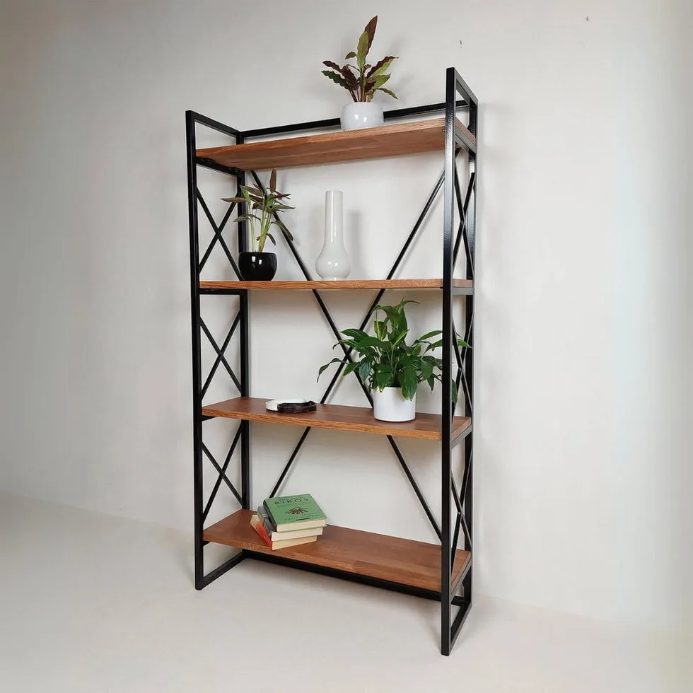 Raganaitės namai - minimalistinė metalinė lentyna